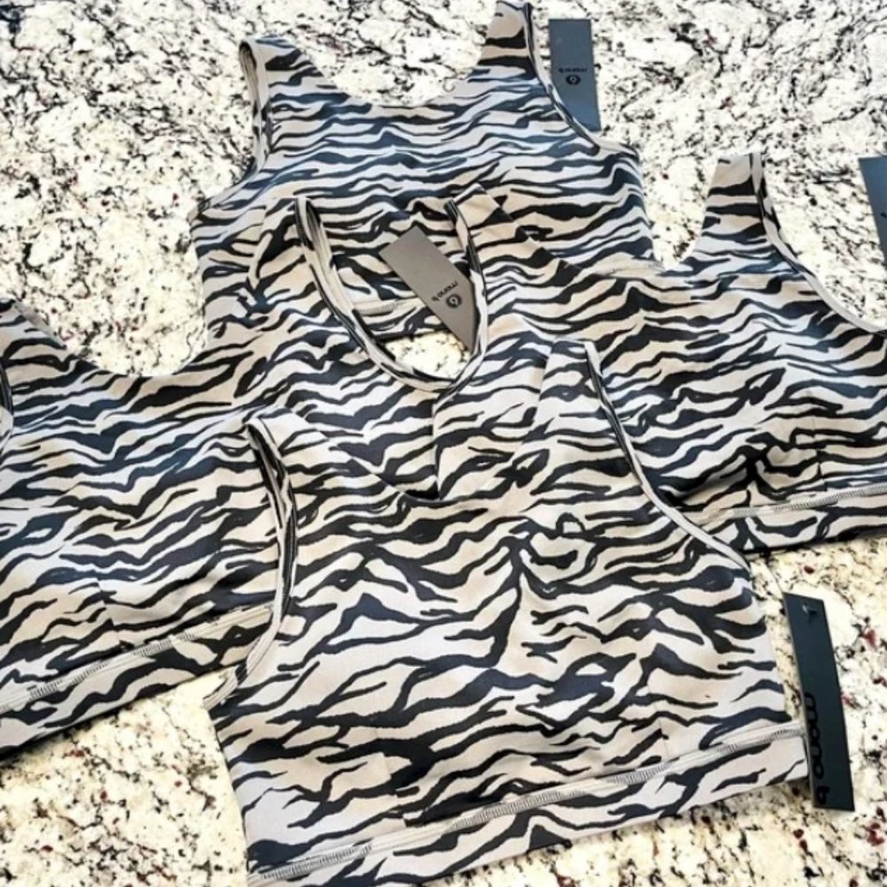 Mono B Sports Bra Double Strap Back Animal Print Gray & Black LARGE - Picture 5 of 12